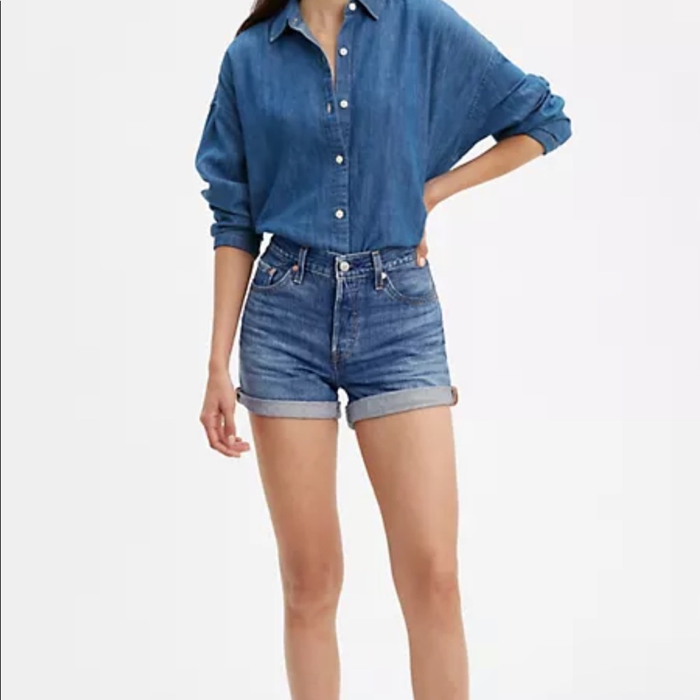 501 Levi shorts market gala folded vintage style